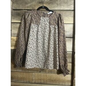 Everyday Chic Boutique Mixed Floral Babydoll Blouse Taupe Ruffle Cuff Small